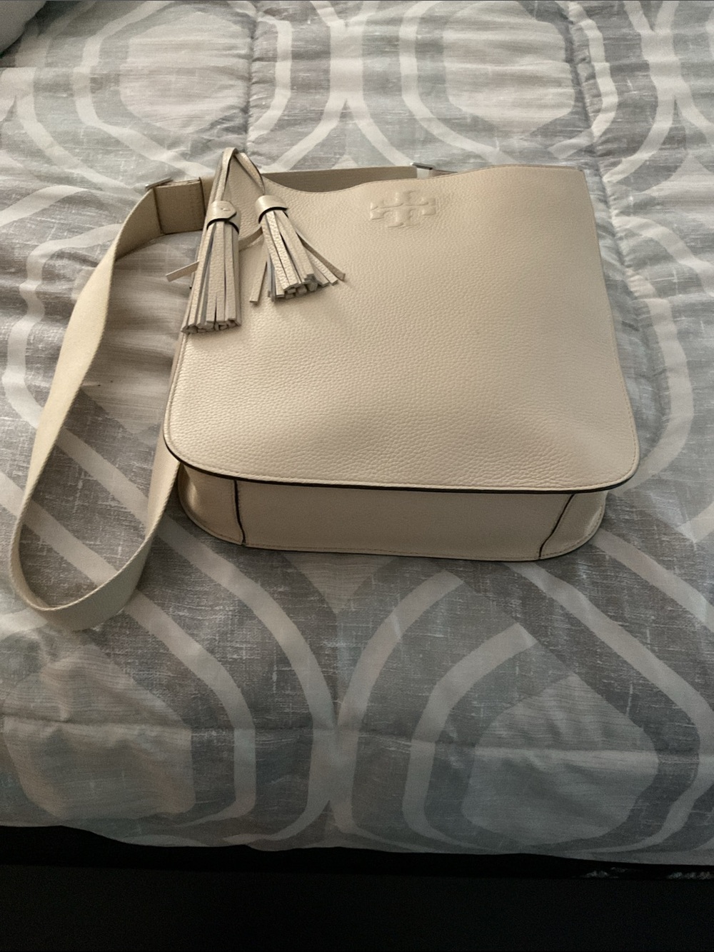 Tory Burch Cream Leather Crossbody Shoulder Bag with Tassels